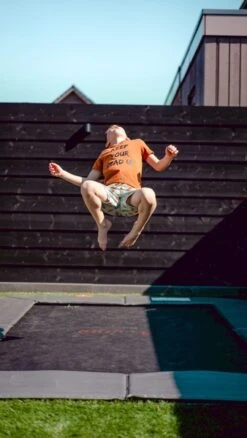 Avyna Pro-Line Flatground Trampoline - 305 X 225 Cm - Grijs -Buiten En Tuinen Winkel 1900 1069 flatground 305 225 sfeer 4