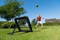 EXIT TOYS EXIT Kickback Rebounder M - 84 X 84 Cm -Buiten En Tuinen Winkel 1900 2849 43.01.10.00 11