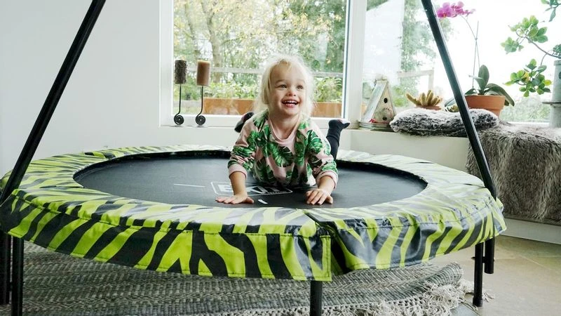 EXIT TOYS Exit Tiggy Junior Trampoline Met Beugel - Ø 140 Cm - Groen 8 EXIT TOYS Exit Tiggy Junior Trampoline Met Beugel - Ø 140 Cm - Groen - Afbeelding 8