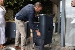 Everdure 4K Houtskool Barbecue Met Beschermhoes - Antraciet/blauw -Buiten En Tuinen Winkel 9312646030145 3 copy