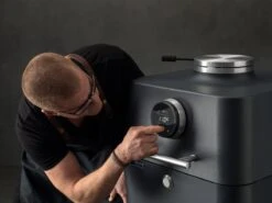 Everdure 4K Houtskool Barbecue Met Beschermhoes - Antraciet/blauw -Buiten En Tuinen Winkel 9312646030145 4 copy