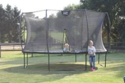 EXIT TOYS Exit Silhouette Trampoline Met Net - Ø 427 Cm - Zwart 20 EXIT TOYS Exit Silhouette Trampoline Met Net - Ø 427 Cm - Zwart -Buiten En Tuinen Winkel exit 12 93 14 00 int 12 resultaat